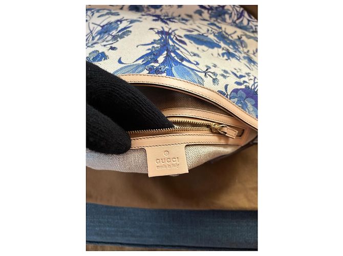 Gucci Hobo in tela blu Flora con morsetto a onda - vista 3