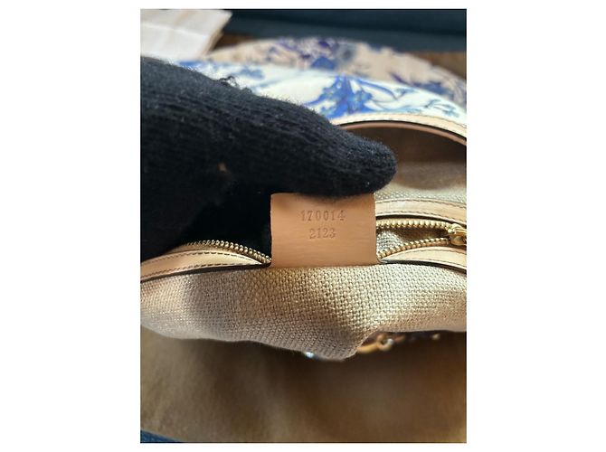 Gucci Hobo in tela blu Flora con morsetto a onda - vista 4