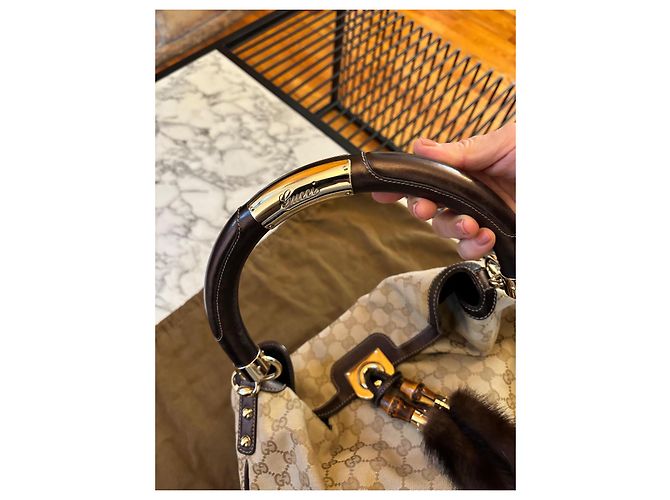 Borsa Indy in visone monogramma Gucci edizione limitata Marrone - vista 13