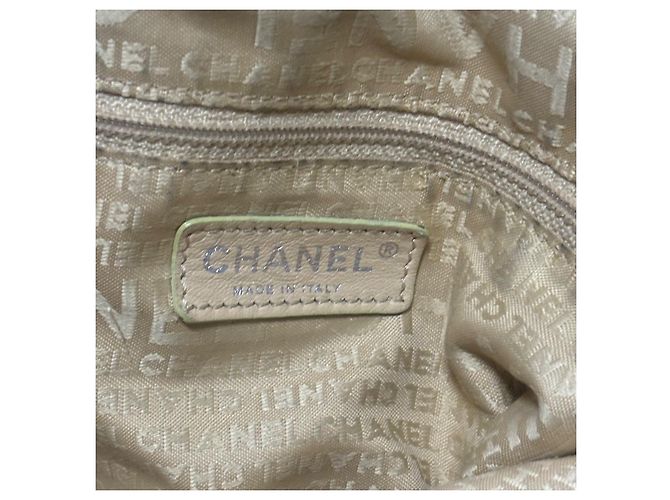 Vintage CHANEL Soft Hobo Bag Caramel Silver hardware - view 10