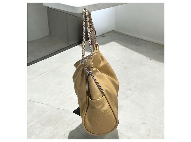 Vintage CHANEL Soft Hobo Bag Caramel Silver hardware - view 5