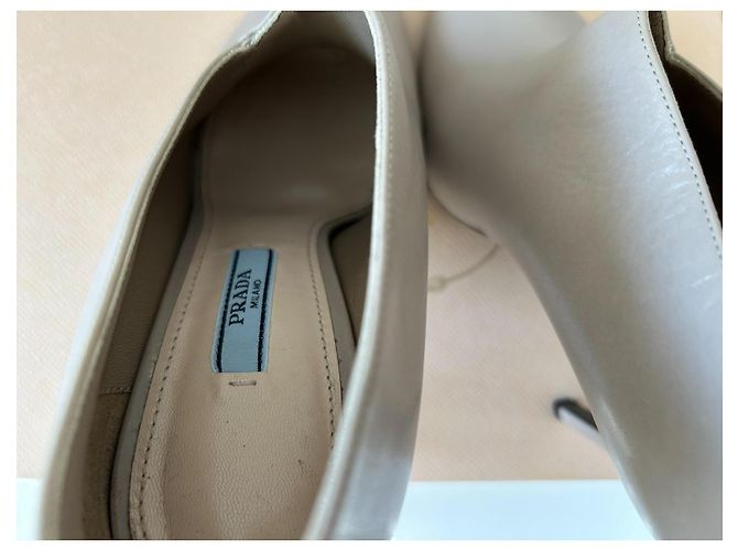 Prada Asymmetric Peep Toe Ankle Booties Grau - Ansicht 8