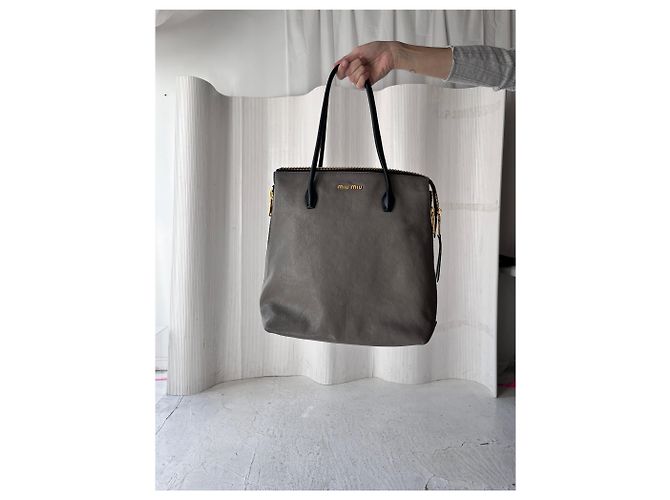Miu Miu Vitello Daino Borsa con Cerniera Nero - vista 2