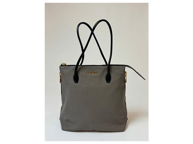 Miu Miu Vitello Daino Borsa con Cerniera Nero - vista 3
