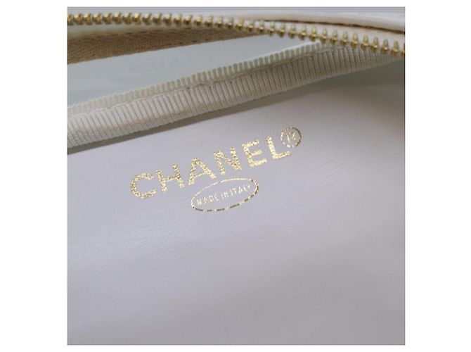 CHANEL COCO Mark Vanity Pouch Vinyl Clear Gold CC Auth yk14951 Golden - view 19