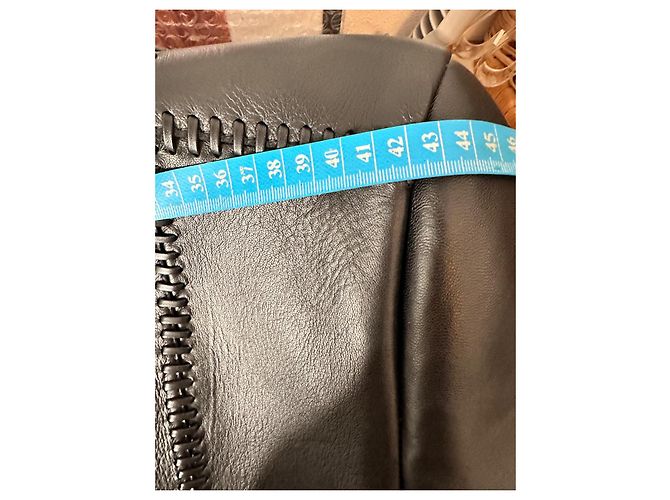 abrigo de flor de cuero Alberta Ferretti talla 38 Negro - vista 17