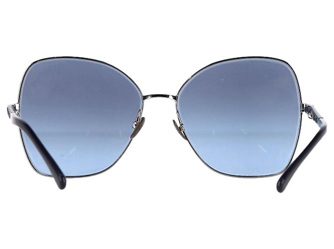 Timeless Gafas de sol de gran tamaño tintadas en azul con cadena de metal Chanel - vista 3