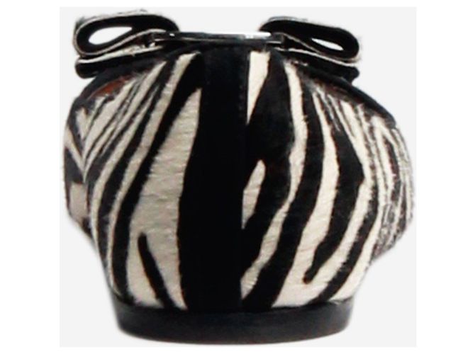 Salvatore Ferragamo Schwarze Zebra Carolina Pony-Haar Ballettschuhe - Größe EU 36 - Ansicht 3