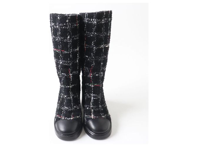 Botas largas de cuero y tweed Chanel G39614 negras - vista 3