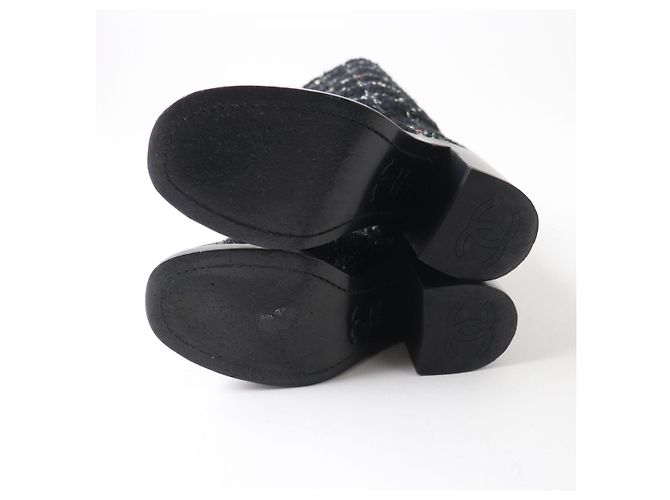 Botas largas de cuero y tweed Chanel G39614 negras - vista 6