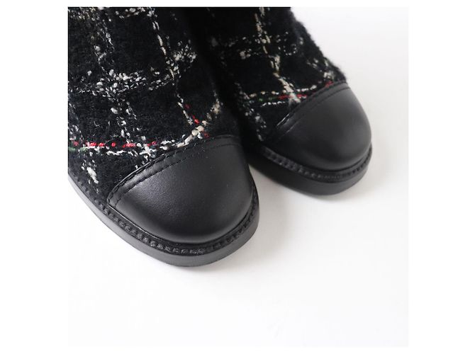 Botas largas de cuero y tweed Chanel G39614 negras - vista 7