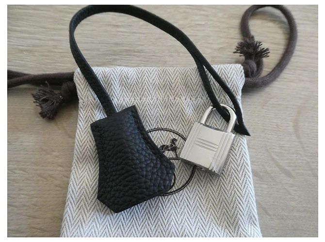 Glocke, Zugband, neues Hermès Vorhängeschloss für Kelly- oder Birkin-Handtasche Schwarz - Ansicht 2