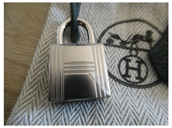 bell, pull tab and lock hermès new for hermès bag box dustbag Olive green - view 3