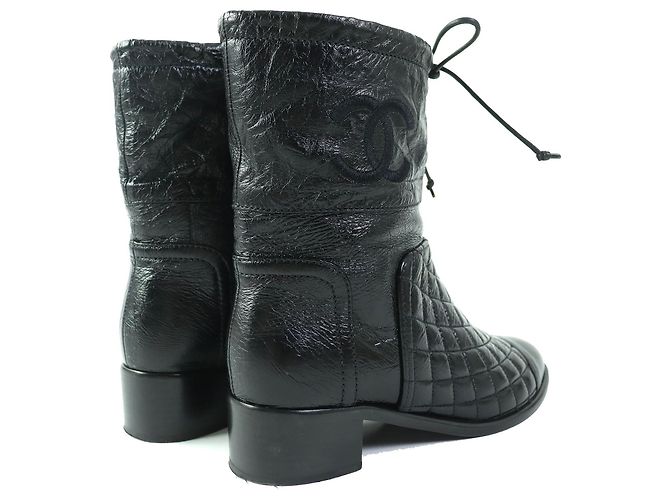 Botas cortas de cuero negro COCO Mark de Chanel G34096 - vista 6