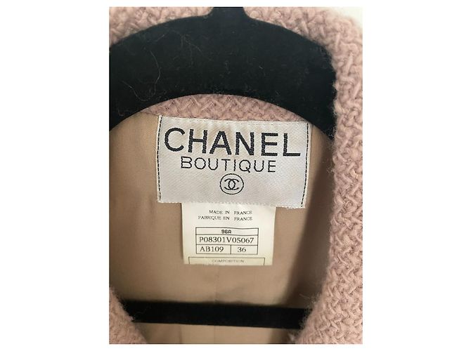 Cambon Chanel 1996 runway collection 14 Gripoix button Jacket Beige - view 3