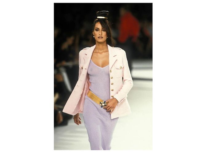 Cambon Chanel 1996 runway collection 14 Gripoix button Jacket Beige - view 4