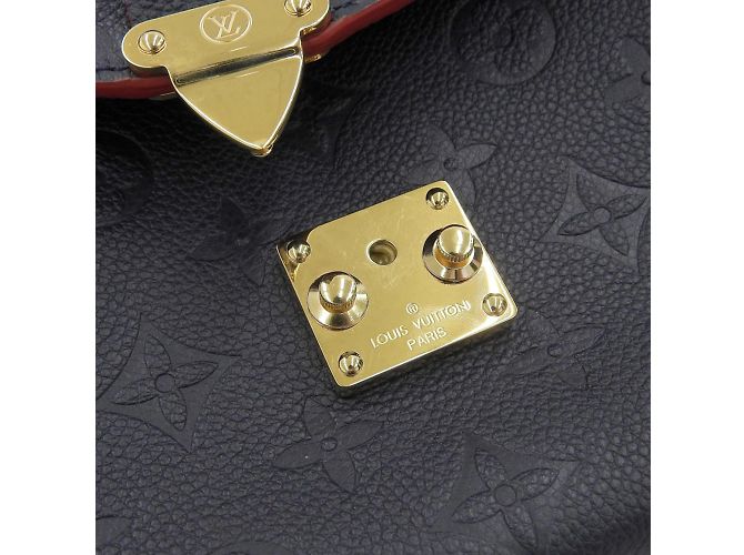 Pochette Metis MM M44071 in Monogram Empreinte Louis Vuitton Rosso - vista 5