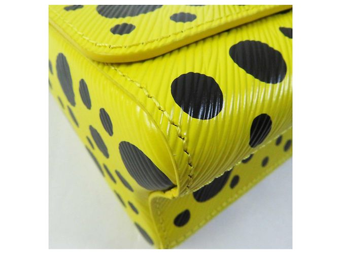 Borsa Epi Twist PM con pois dipinti Louis Vuitton Giallo - vista 9