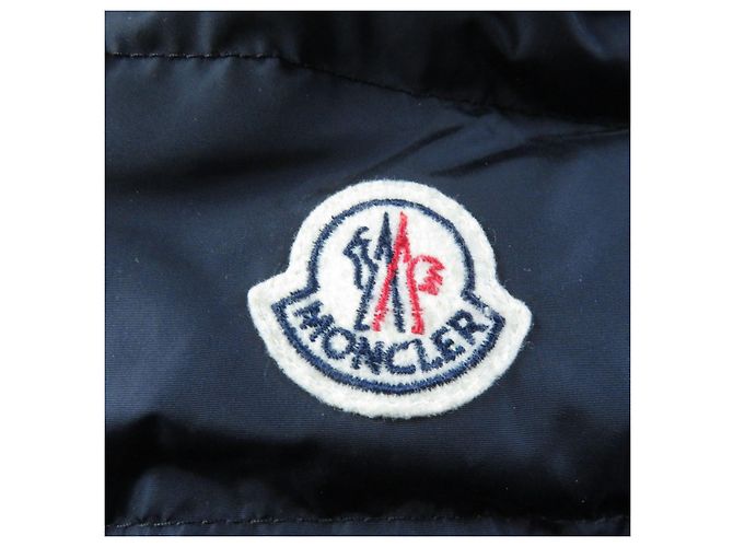 Cappotto in nylon imbottito Moncler FLAMMETTE blu navy per donne - vista 7