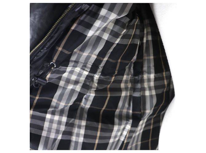 Casaco de nylon acolchoado Burberry com capuz de pele preto - vista 5