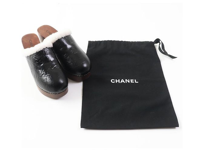Sandali Clog in pelle di pecora Chanel Nero Marrone - vista 2