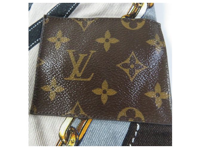 Bermudas com Estampa de Lenço Louis Vuitton Multicor - vista 6