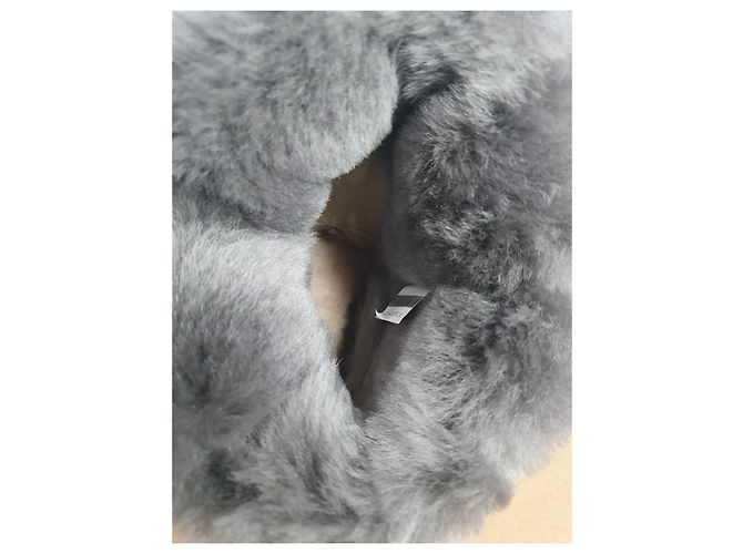 Botines Ugg Bailey Button Bling Gris Piel de Ciervo - vista 2