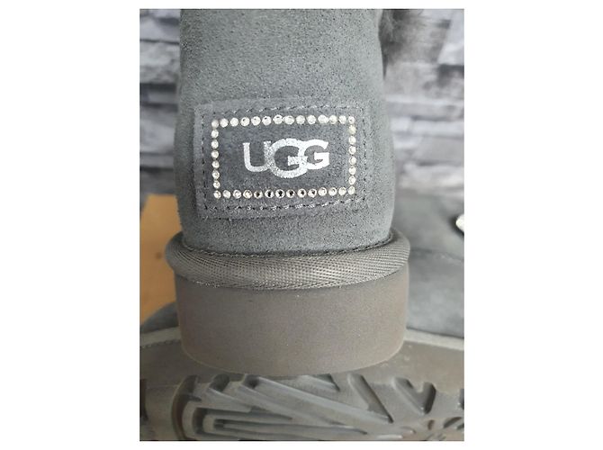 Botines Ugg Bailey Button Bling Gris Piel de Ciervo - vista 3