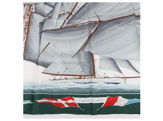 Foulard Hermès Carré 90 "VENT PORTANT" 100% Seta Grigio - vista 6