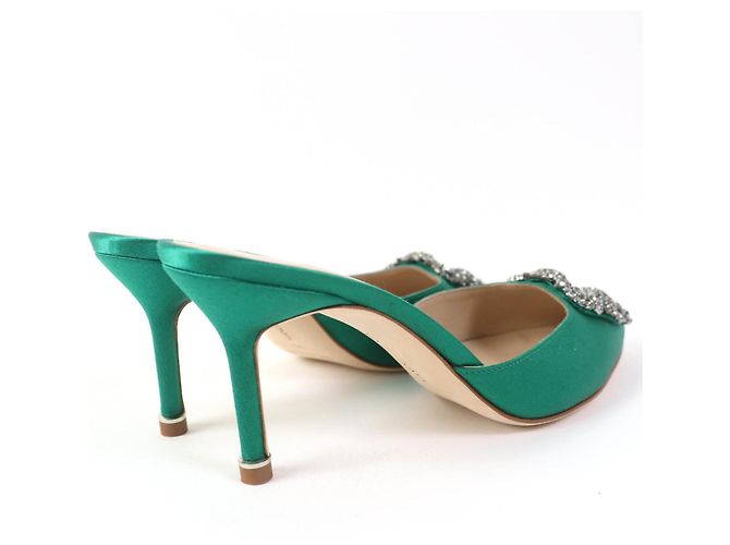 Mules de satén Hangisi de Manolo Blahnik en verde - vista 3