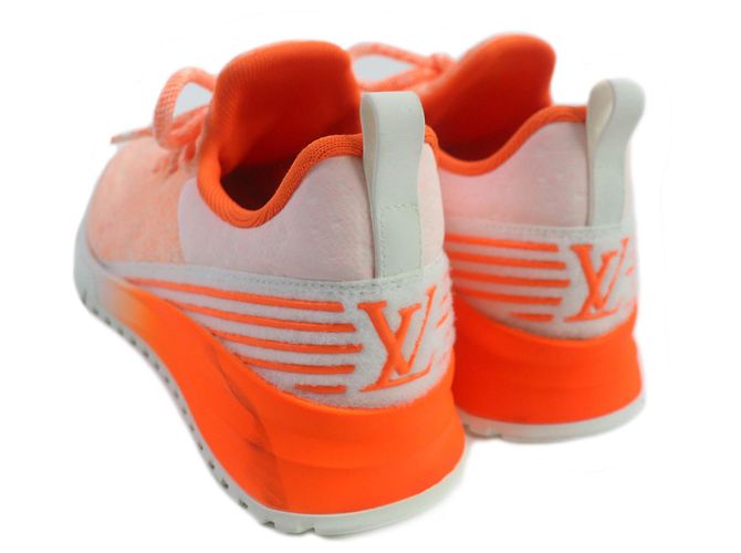 Baskets de course Louis Vuitton VNR Logo Orange Néon - vue 5