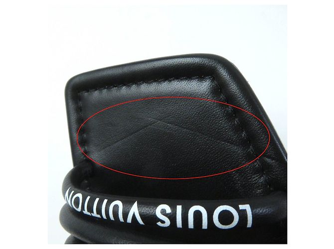 Sandali in pelle neri con logo iconico Louis Vuitton Nero - vista 11