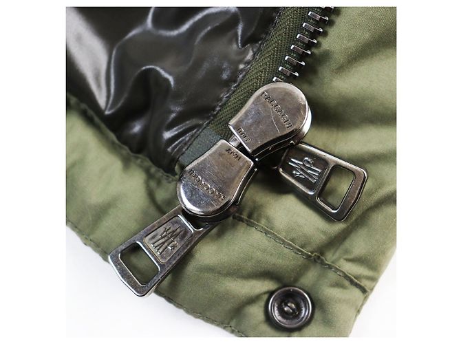 Moncler AVEILLAN Daunenjacke Khaki - Ansicht 8