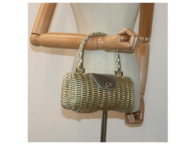 Borsa a mano Gancini in vimini argento oro Salvatore Ferragamo Auth 89809A D'oro - vista 22