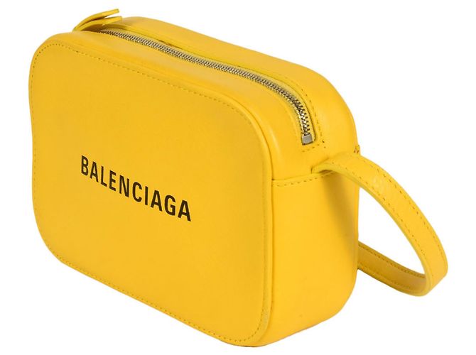Camera Borsa a tracolla in pelle gialla Balenciaga XS Giallo - vista 2