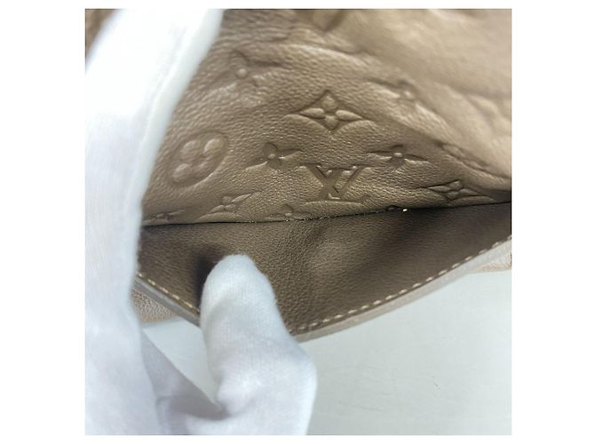 Borsa Clutch Louis Vuitton Monogram Empreinte Petillante - vista 10