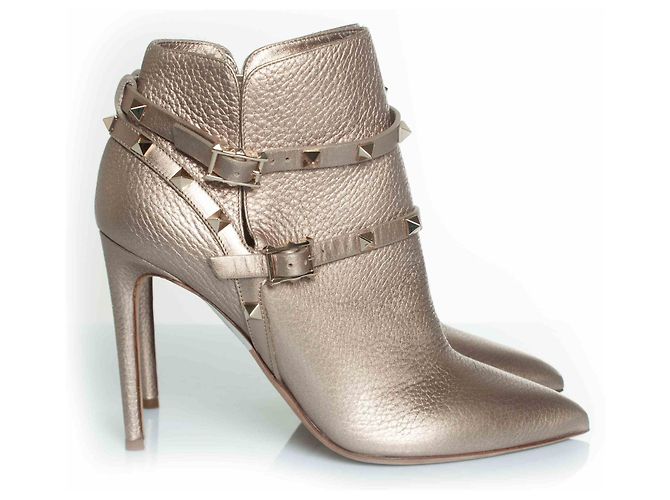 Stivaletti in pelle Rockstud di Valentino Garavani Metallico Bronzo - vista 4