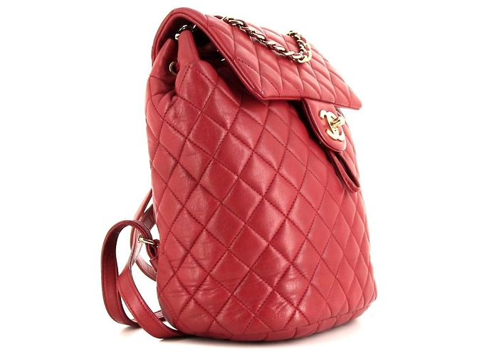 Chanel Timeless backpack in raspberry pink quilted leather Red - view 3