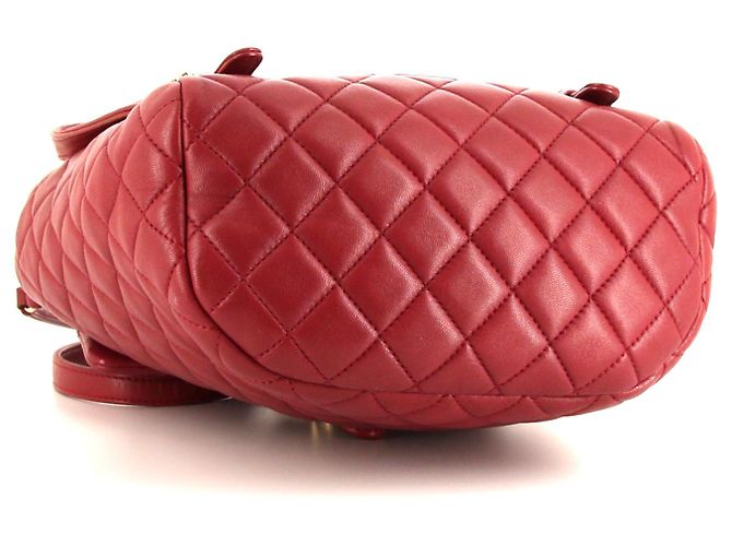 Chanel Timeless backpack in raspberry pink quilted leather Red - view 4