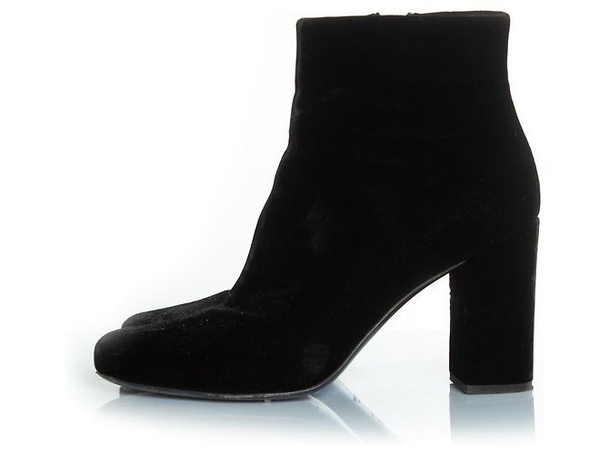Schwarze Samt-Ankle Boots von Saint Laurent - Ansicht 2