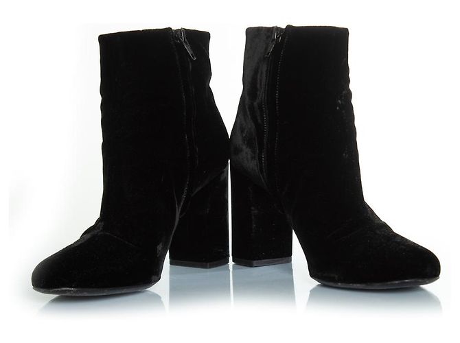 Schwarze Samt-Ankle Boots von Saint Laurent - Ansicht 3
