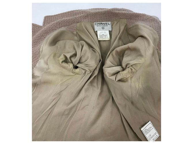 Cambon Chanel 1996 runway collection 14 Gripoix button Jacket Beige - view 10