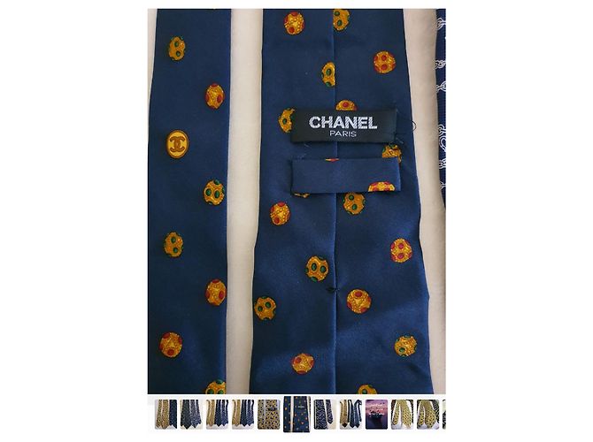 3 cravates chanel vintage Blanc Multicolore Jaune Bleu Marine - vue 12