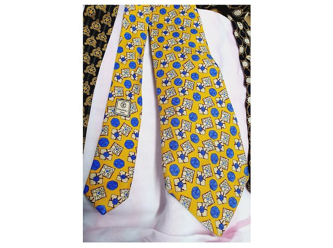3 cravates chanel vintage Blanc Multicolore Jaune Bleu Marine - vue 9