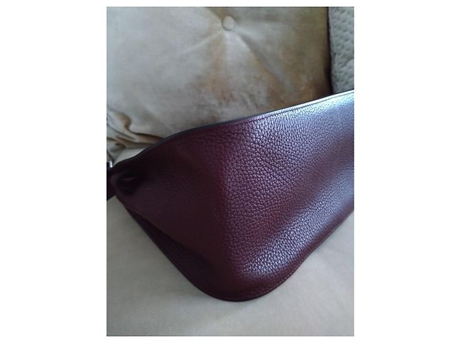 Borsa a tracolla Hermès Jypsiere in pelle bordeaux Bordò - vista 3