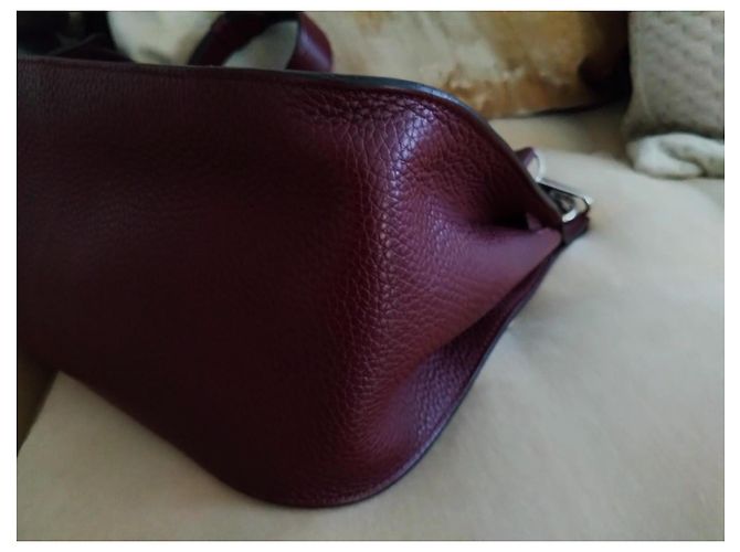 Borsa a tracolla Hermès Jypsiere in pelle bordeaux Bordò - vista 7