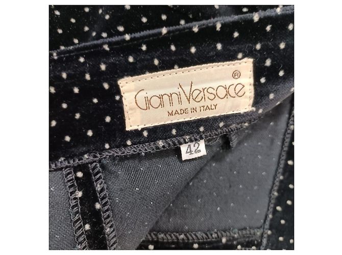 Schwarzer Samt-Punktemanzug von Gianni Versace - Ansicht 4