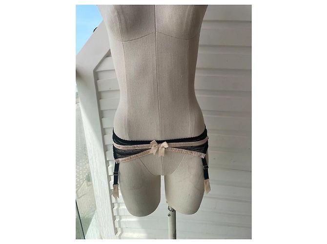 Bretelle Agent Provocateur in pizzo nero e rosa - vista 2