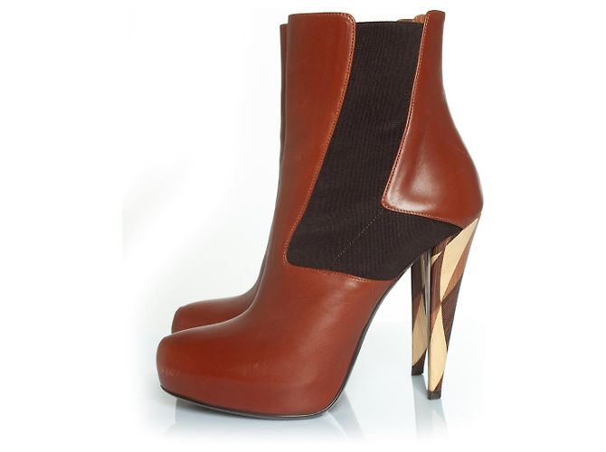 Fendi hidden platform boots in cognac leather - view 2