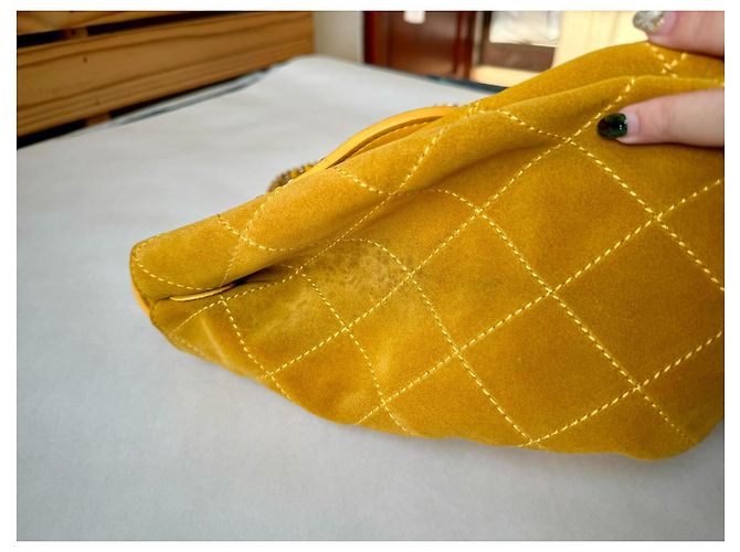 CHANEL x Pharrell Williams Borsa XXL in Pelle di Agnello Scamosciata Gialla Giallo - vista 7